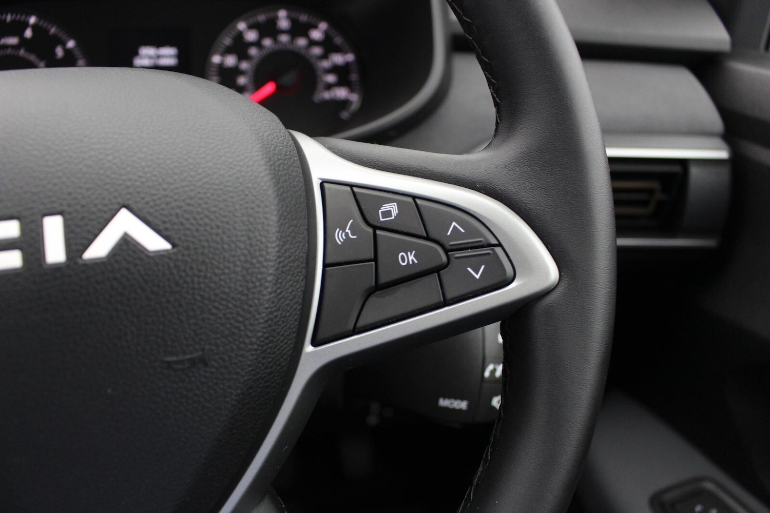 Used Dacia Jogger 2024 for sale - 76501585: Photo 21