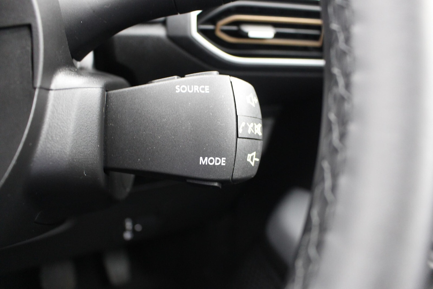 Used Dacia Jogger 2024 for sale - 76501585: Photo 22