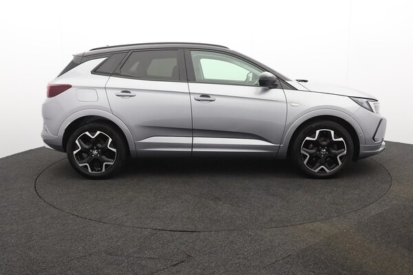 Used Vauxhall Grandland 2024 for sale - 75984763: Photo 2