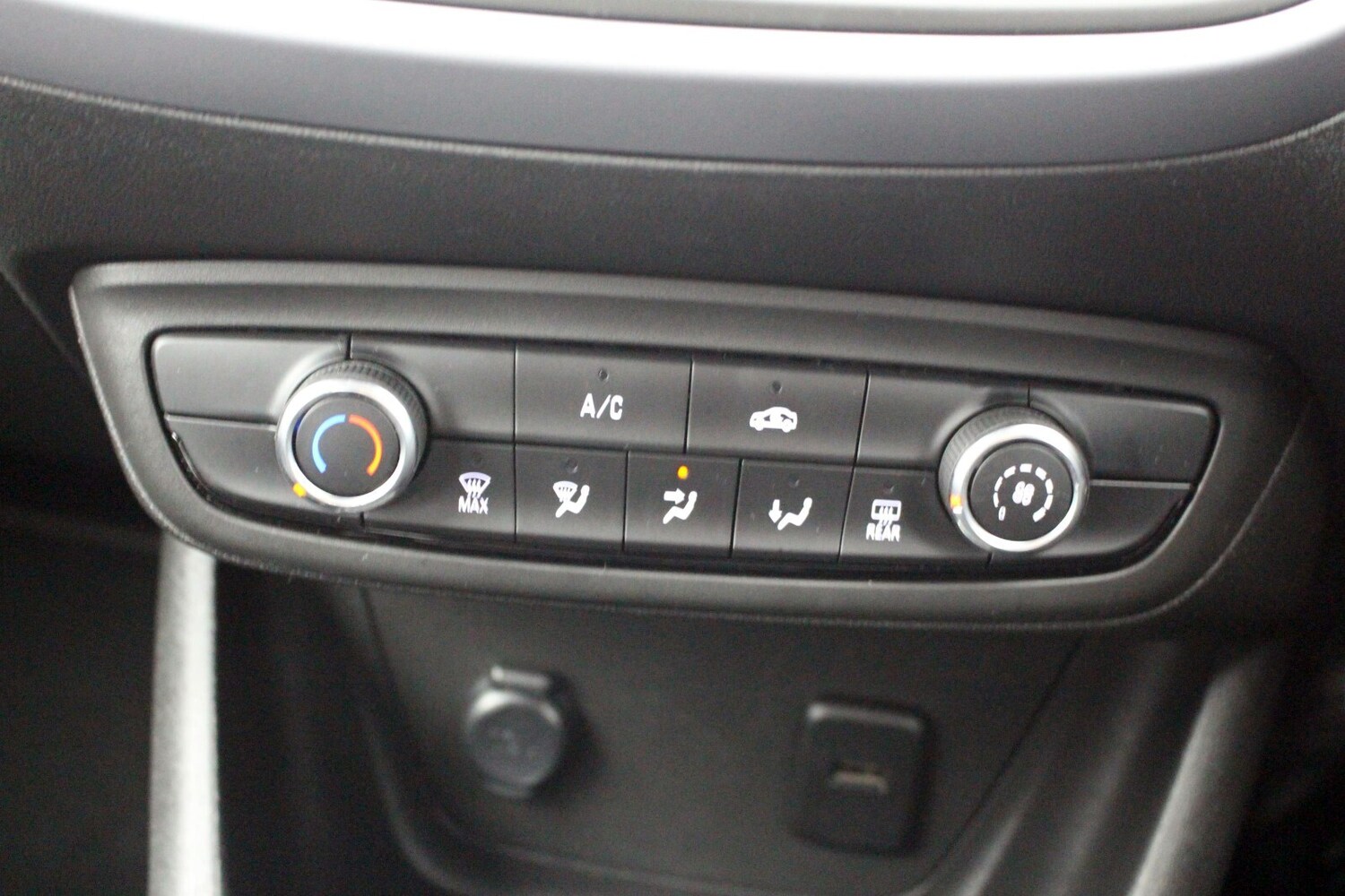 Used Vauxhall Crossland 2021 for sale - 76533677: Photo 12