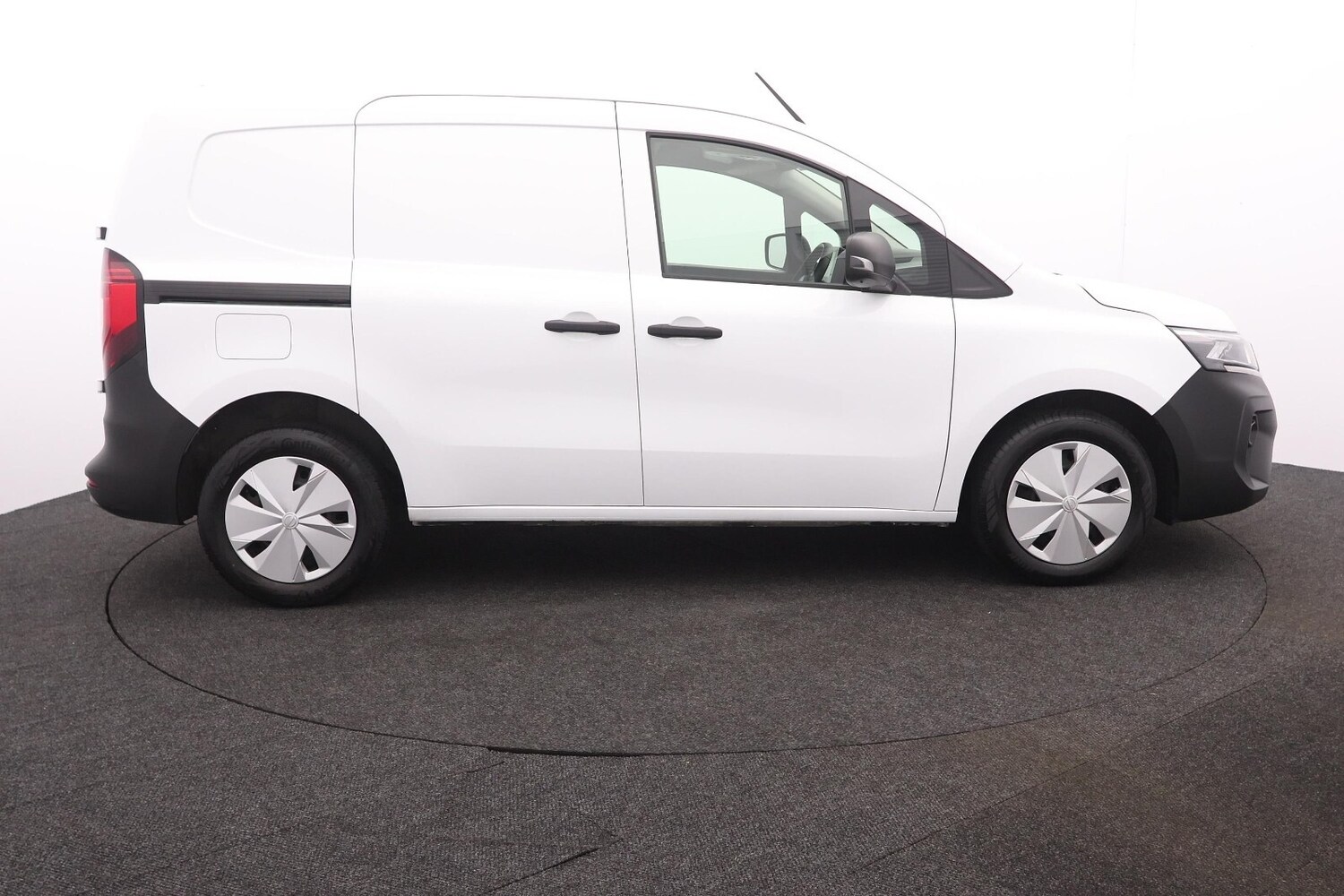 Used Nissan Other 2023 for sale - 77885344: Photo 34