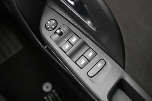 Used Vauxhall Corsa 2022 for sale - 75471109: Photo 23