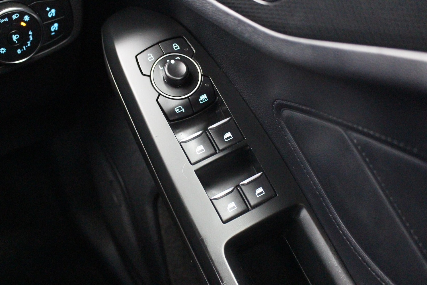 Used Ford Focus 2022 for sale - 77105844: Photo 28