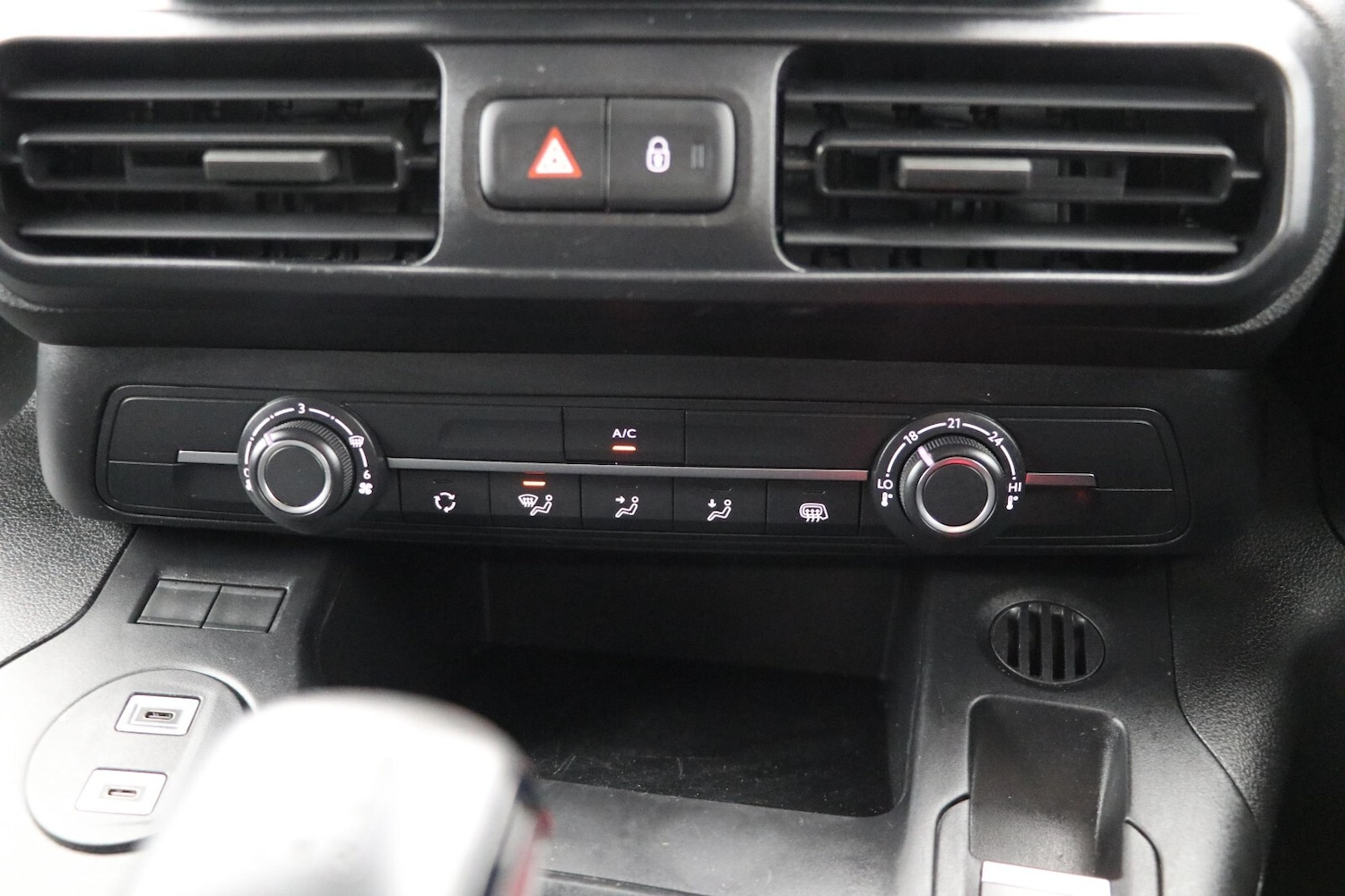 Used Vauxhall Combo 2024 for sale - 77740016: Photo 15