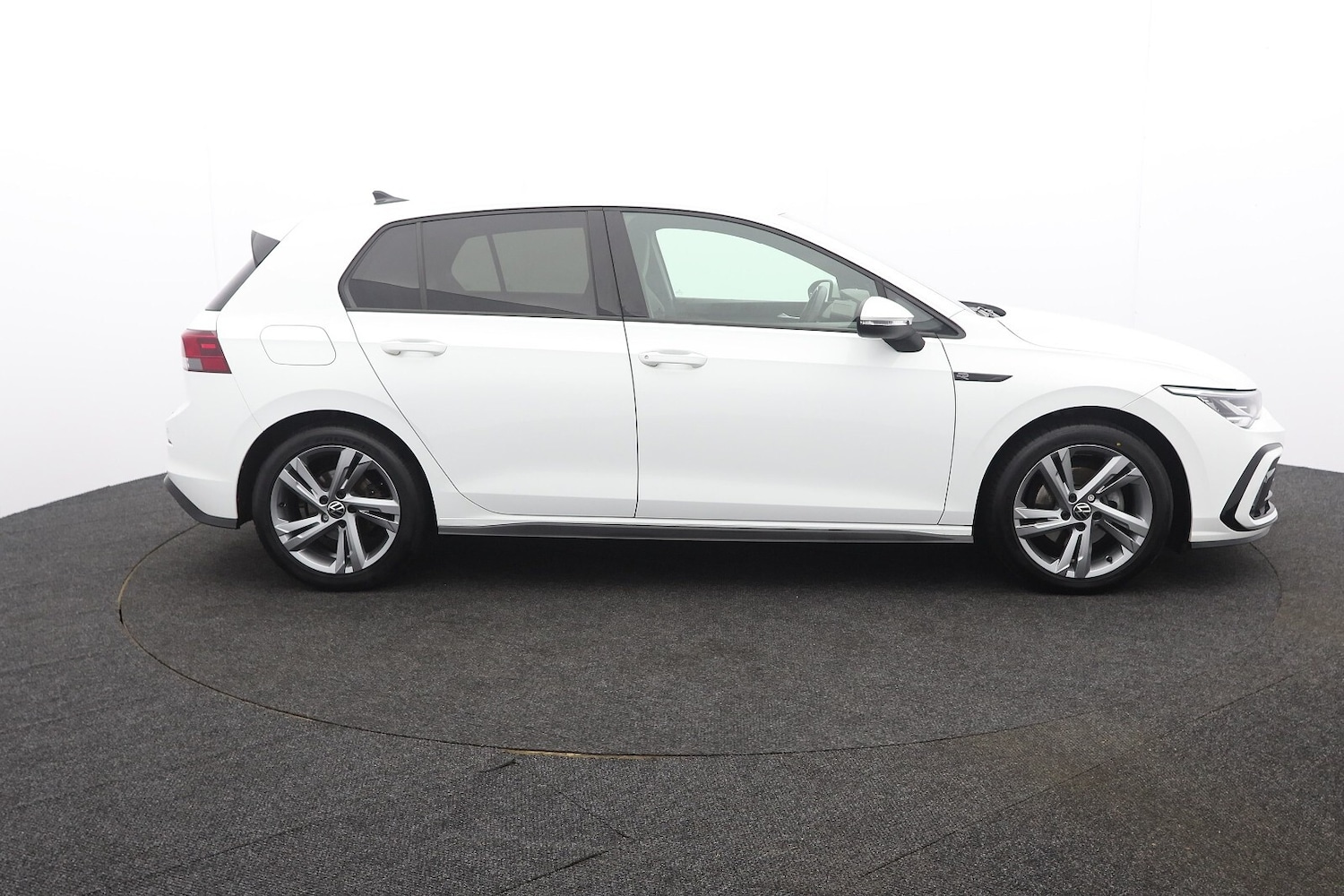 Used Volkswagen Golf 2021 for sale - 77449643: Photo 2