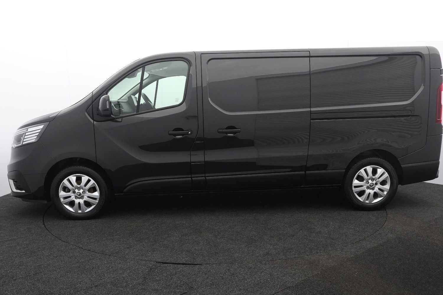 Used Renault Trafic 2022 for sale - 77648068: Photo 2