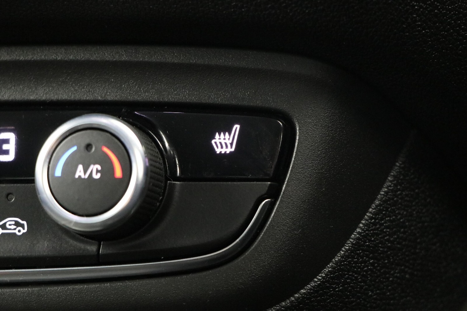 Used Vauxhall Crossland 2022 for sale - 77420363: Photo 17