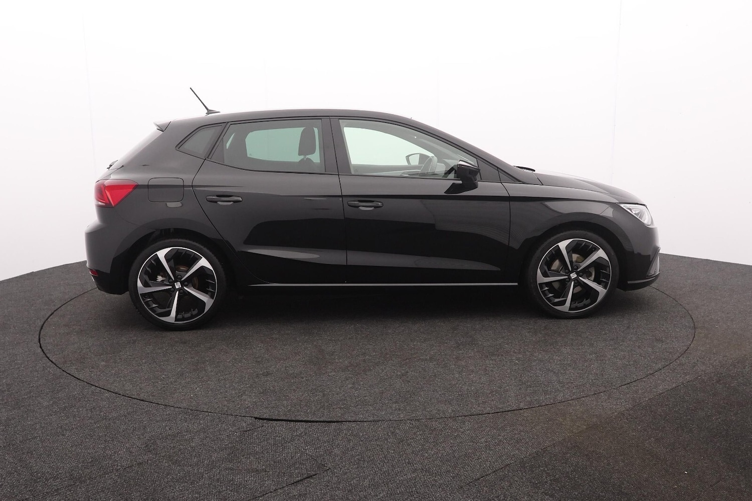 Used SEAT Ibiza 2024 for sale - 76869746: Photo 2