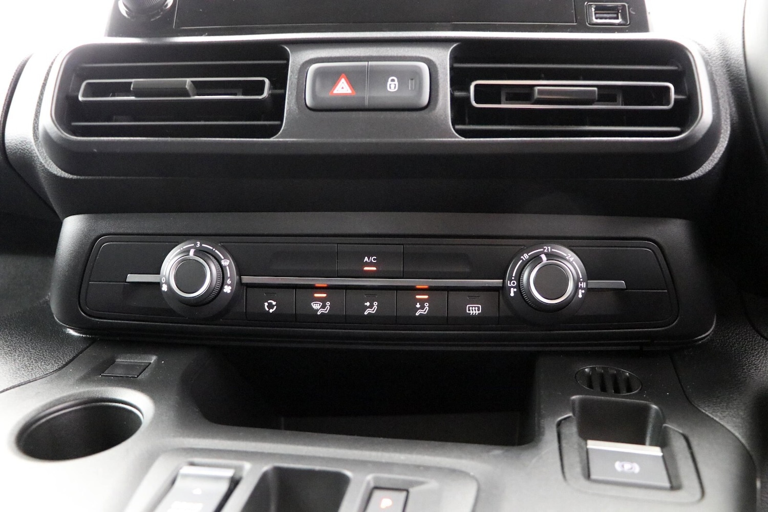 Used Vauxhall Combo Life 2022 for sale - 78165677: Photo 17