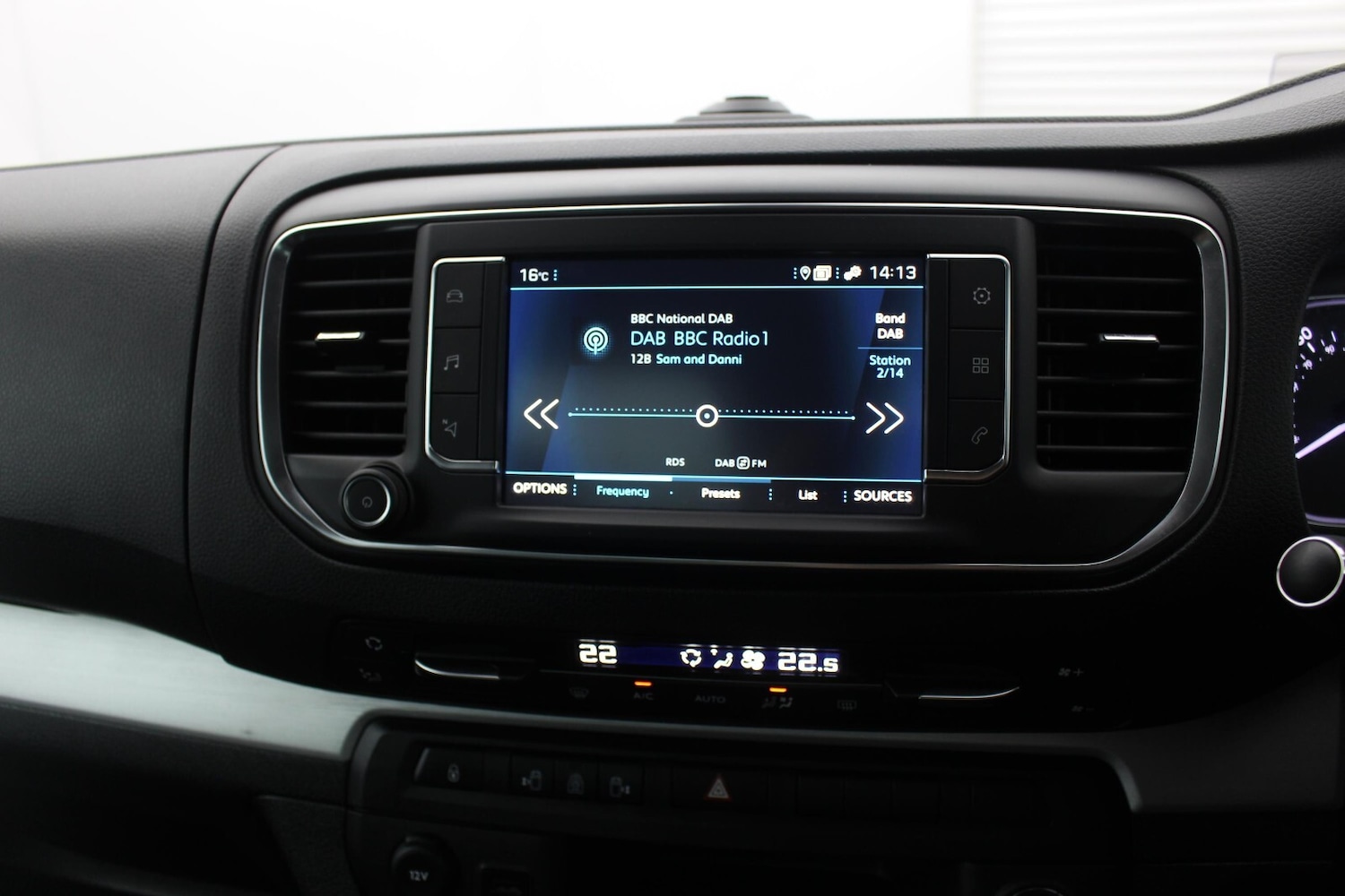 Used Peugeot Traveller 2020 for sale - 77512588: Photo 16