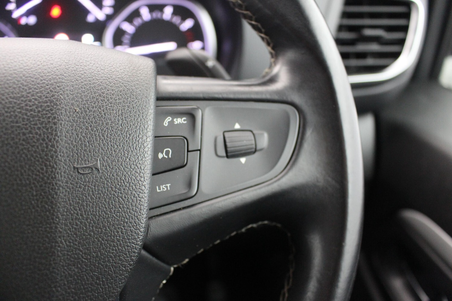 Used Peugeot Traveller 2020 for sale - 77512588: Photo 18