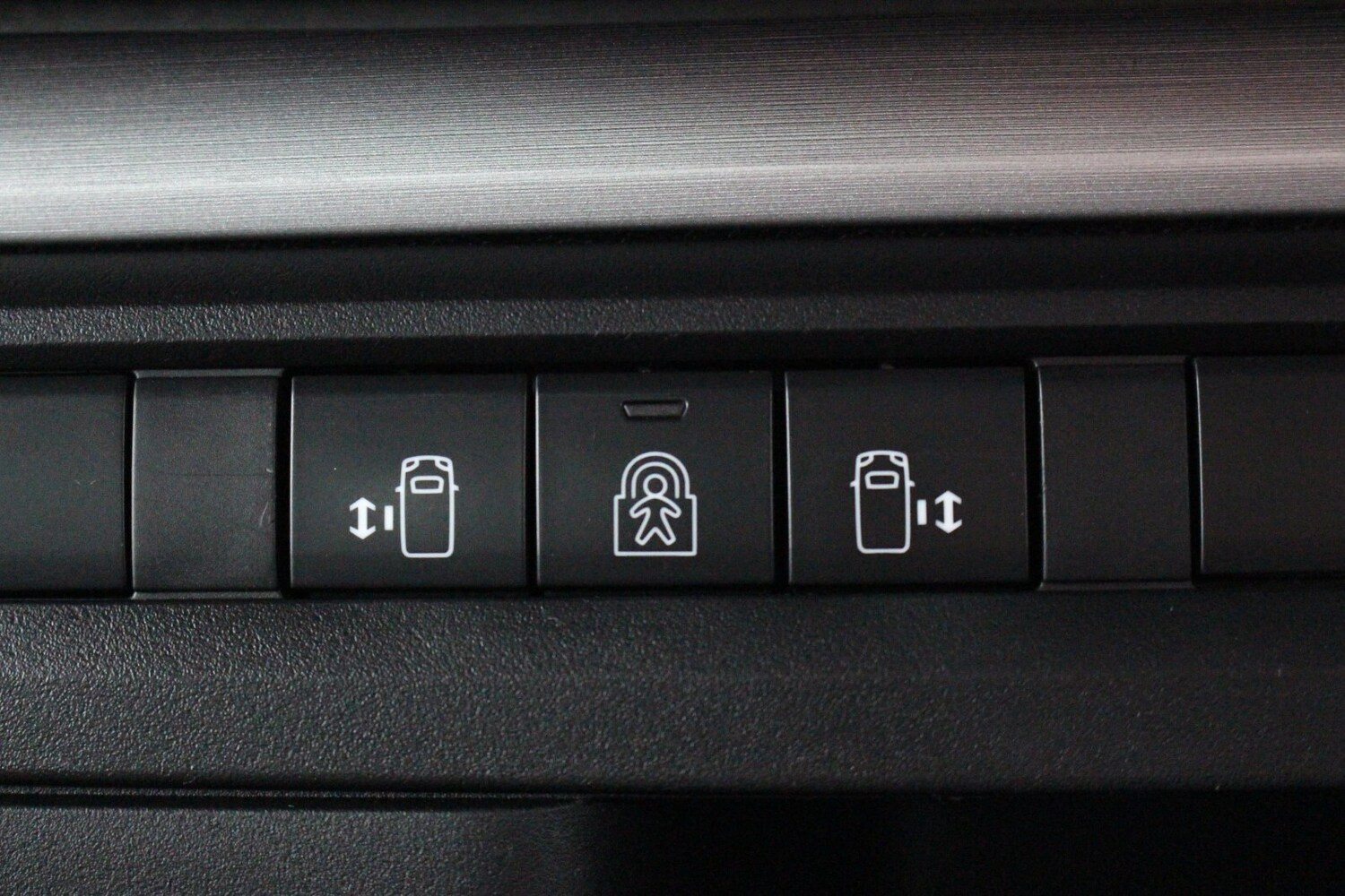 Used Peugeot Traveller 2020 for sale - 77512588: Photo 23