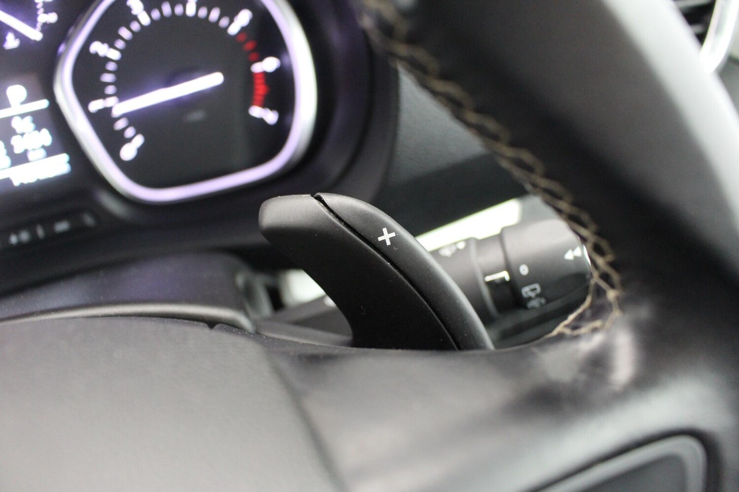 Used Peugeot Traveller 2020 for sale - 77512588: Photo 30