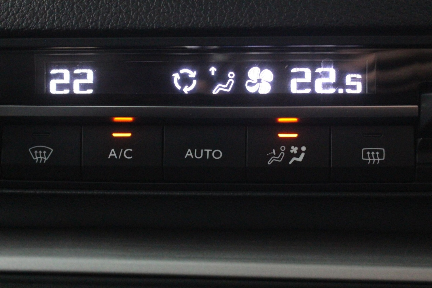 Used Peugeot Traveller 2020 for sale - 77512588: Photo 33