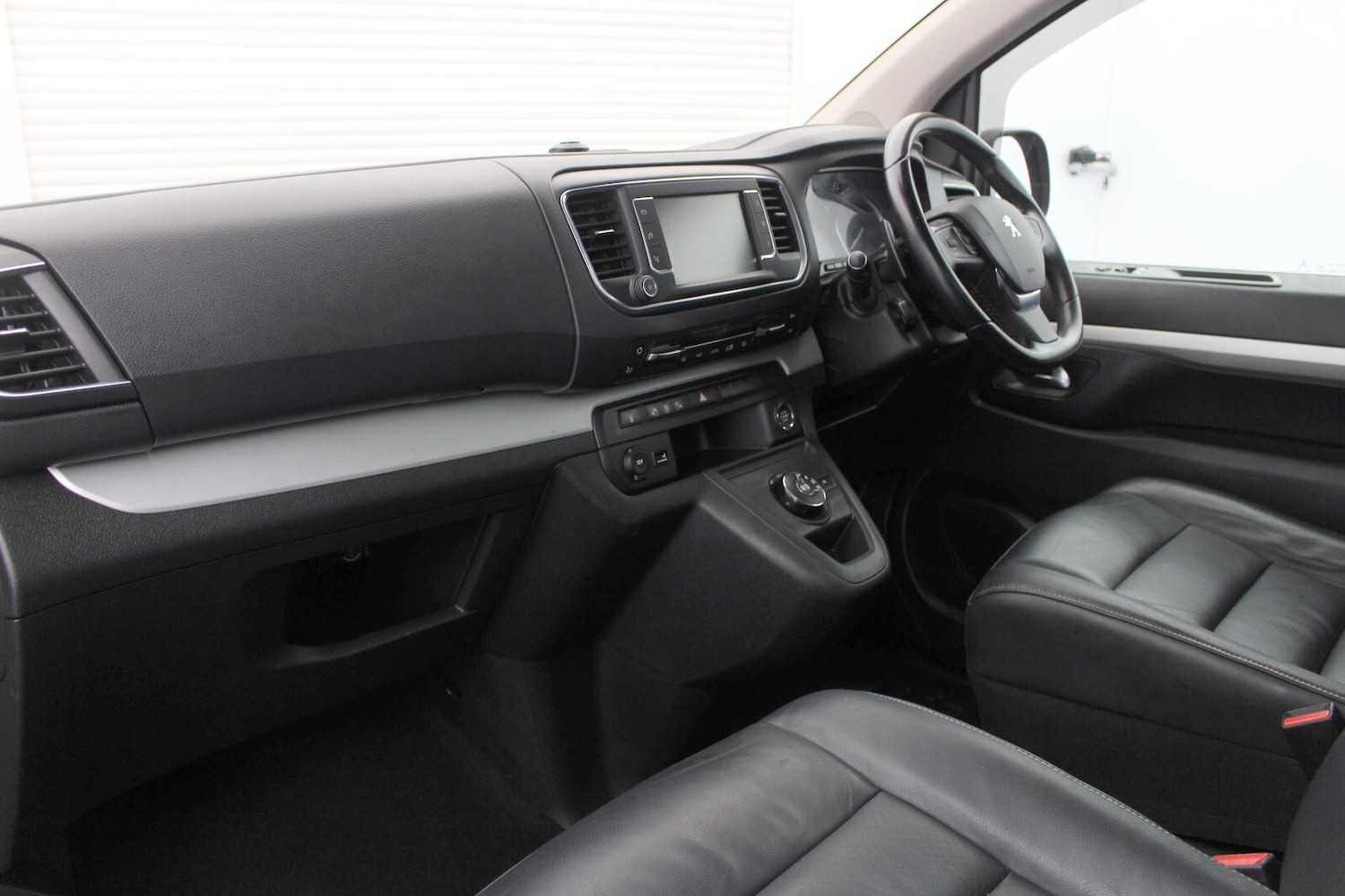 Used Peugeot Traveller 2020 for sale - 77512588: Photo 6