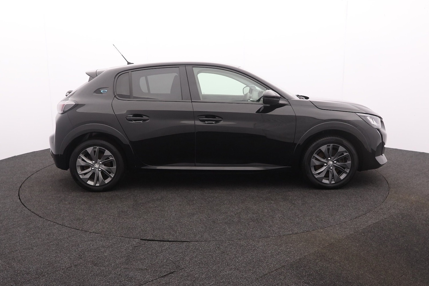 Used Peugeot 208 2022 for sale - 76539848: Photo 2