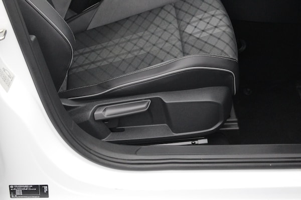 Used Volkswagen Golf 2021 for sale - 75471437: Photo 30