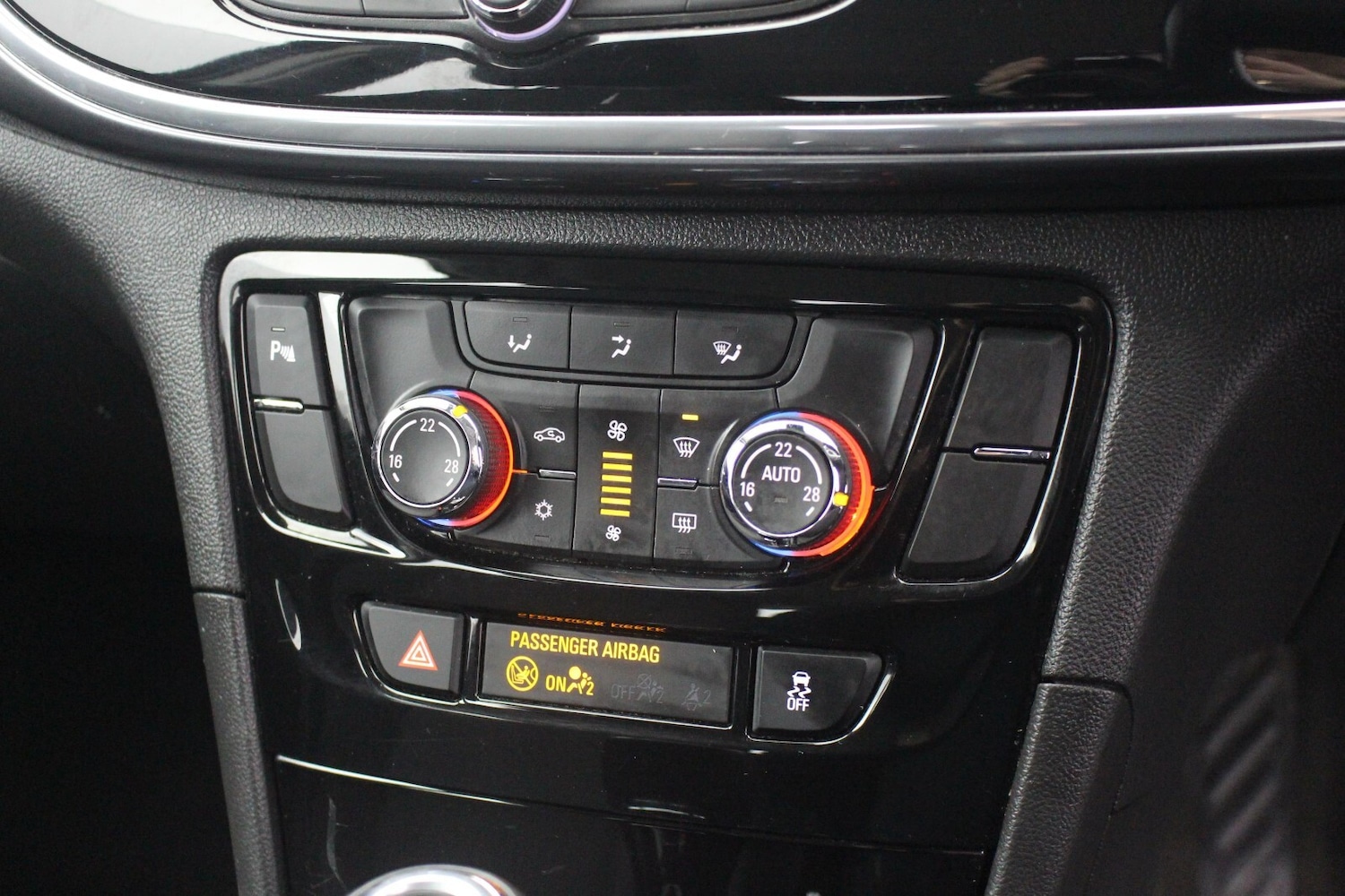 Used Vauxhall Mokka X 2019 for sale - 77004929: Photo 12