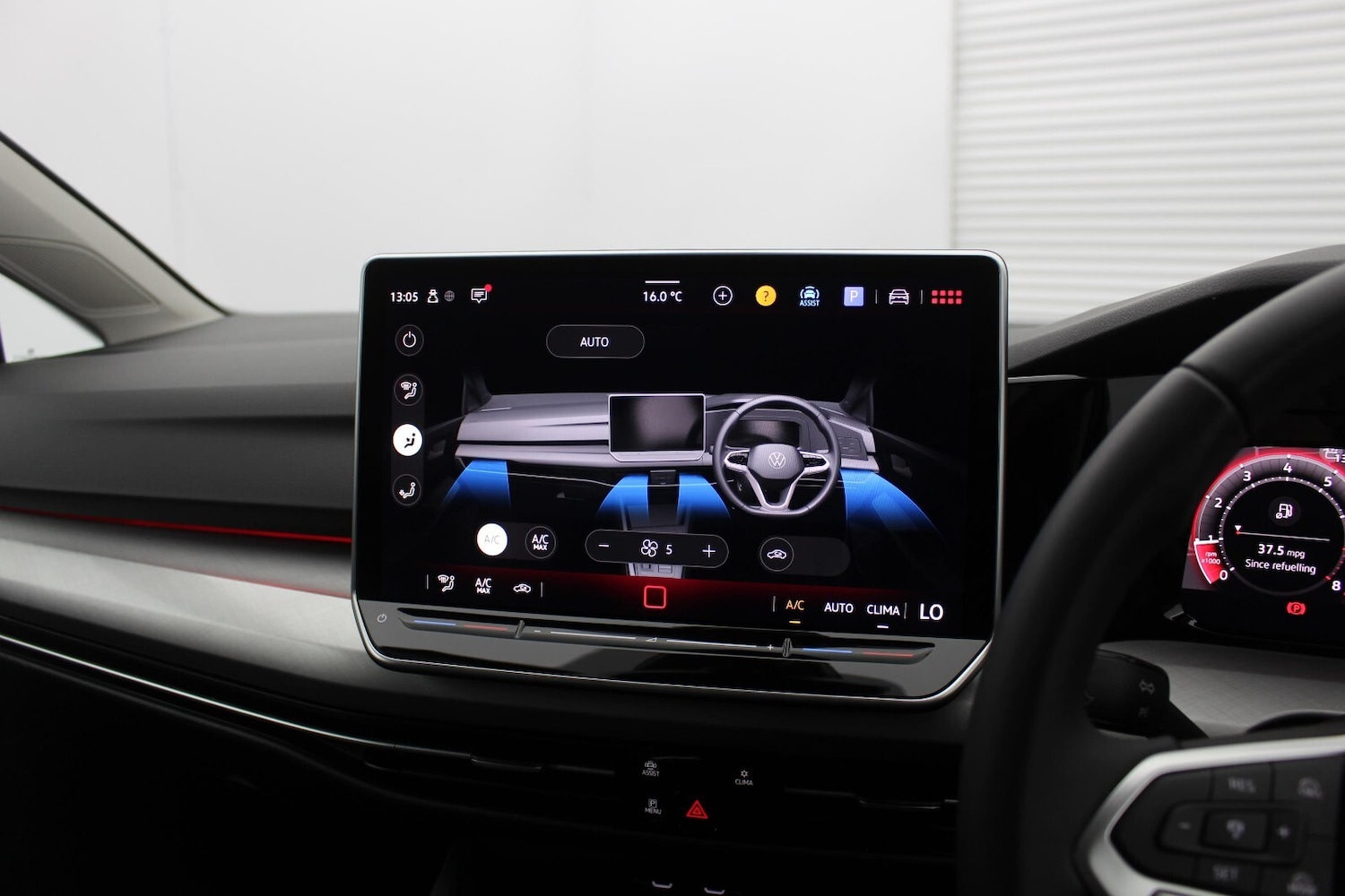 Used Volkswagen Golf 2025 for sale - 76984029: Photo 12