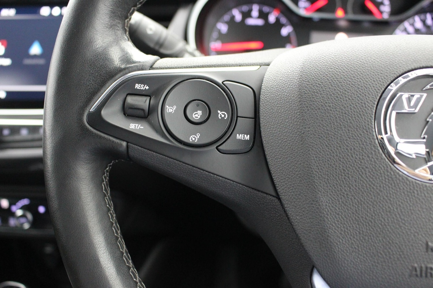 Used Vauxhall Crossland 2022 for sale - 76507603: Photo 18