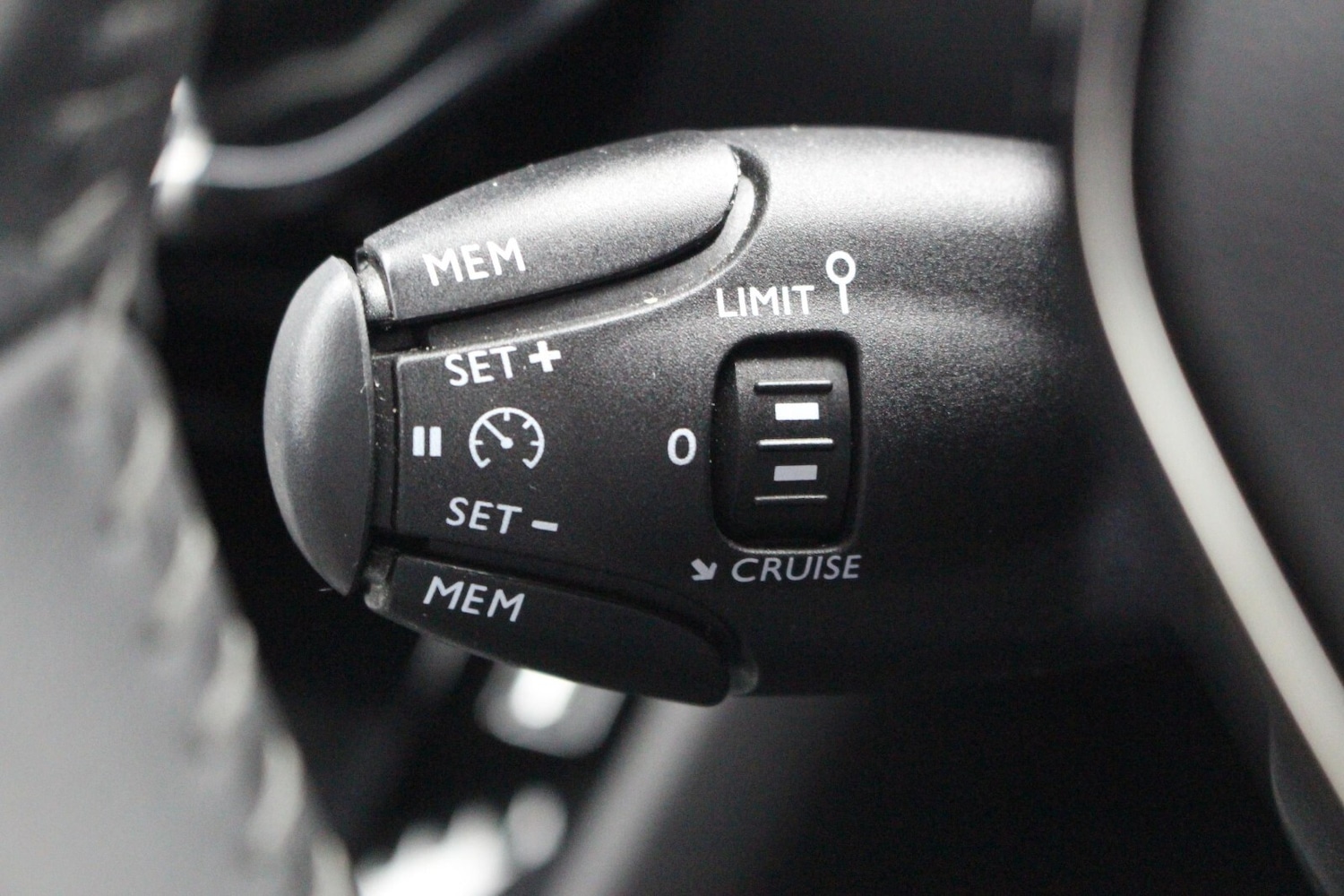 Used Peugeot 208 2023 for sale - 76984040: Photo 22