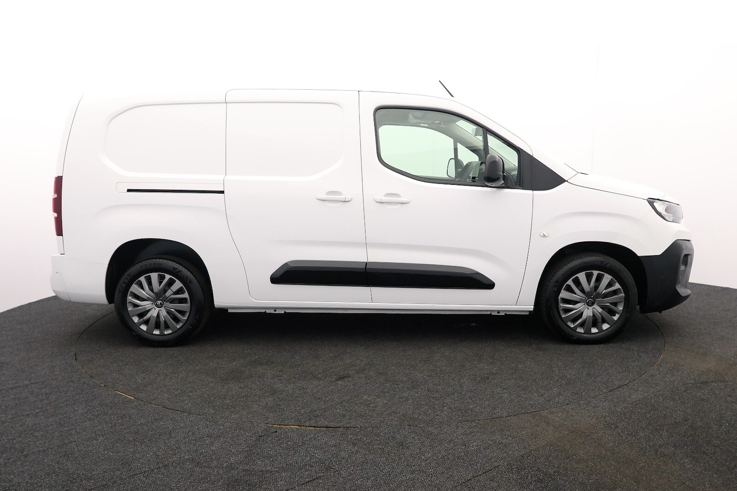 Used Citroen Berlingo 2024 for sale - 76302269: Photo 48