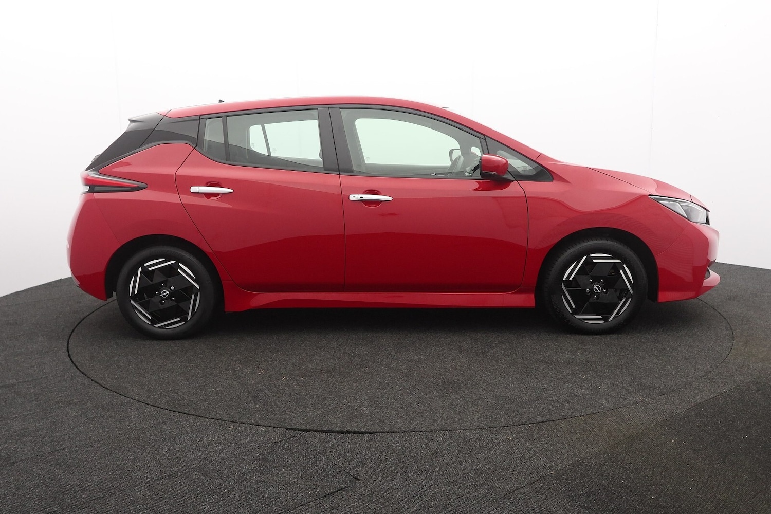 Used Nissan Leaf 2022 for sale - 77959878: Photo 3