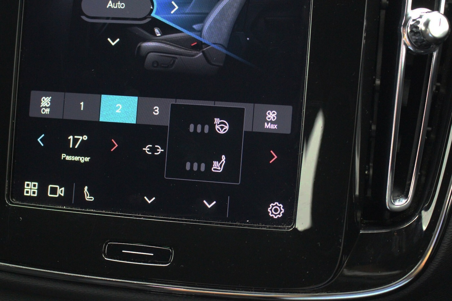 Used Volvo XC40 2025 for sale - 77031319: Photo 18