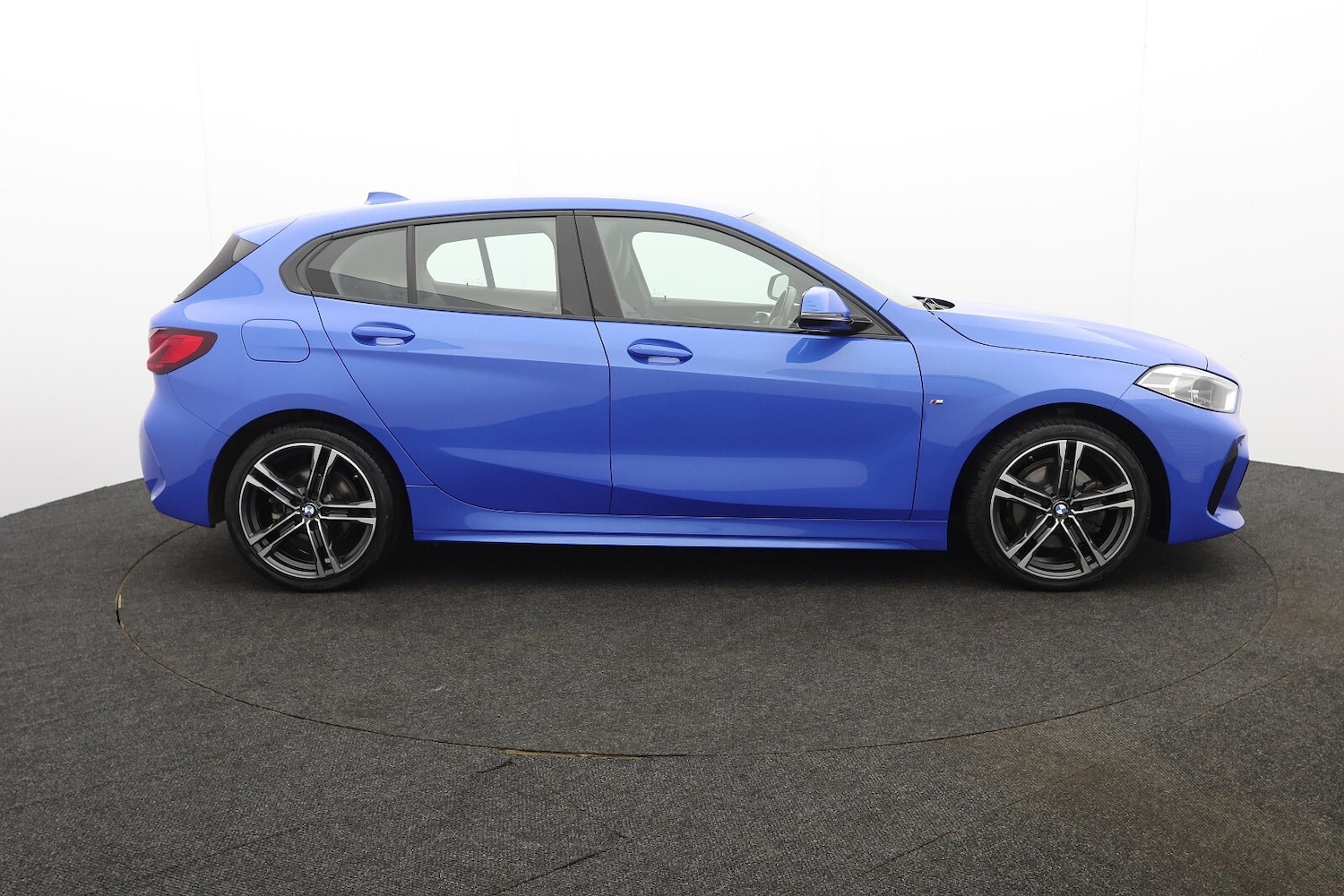 Used BMW 1 Series 2023 for sale - 77312283: Photo 2