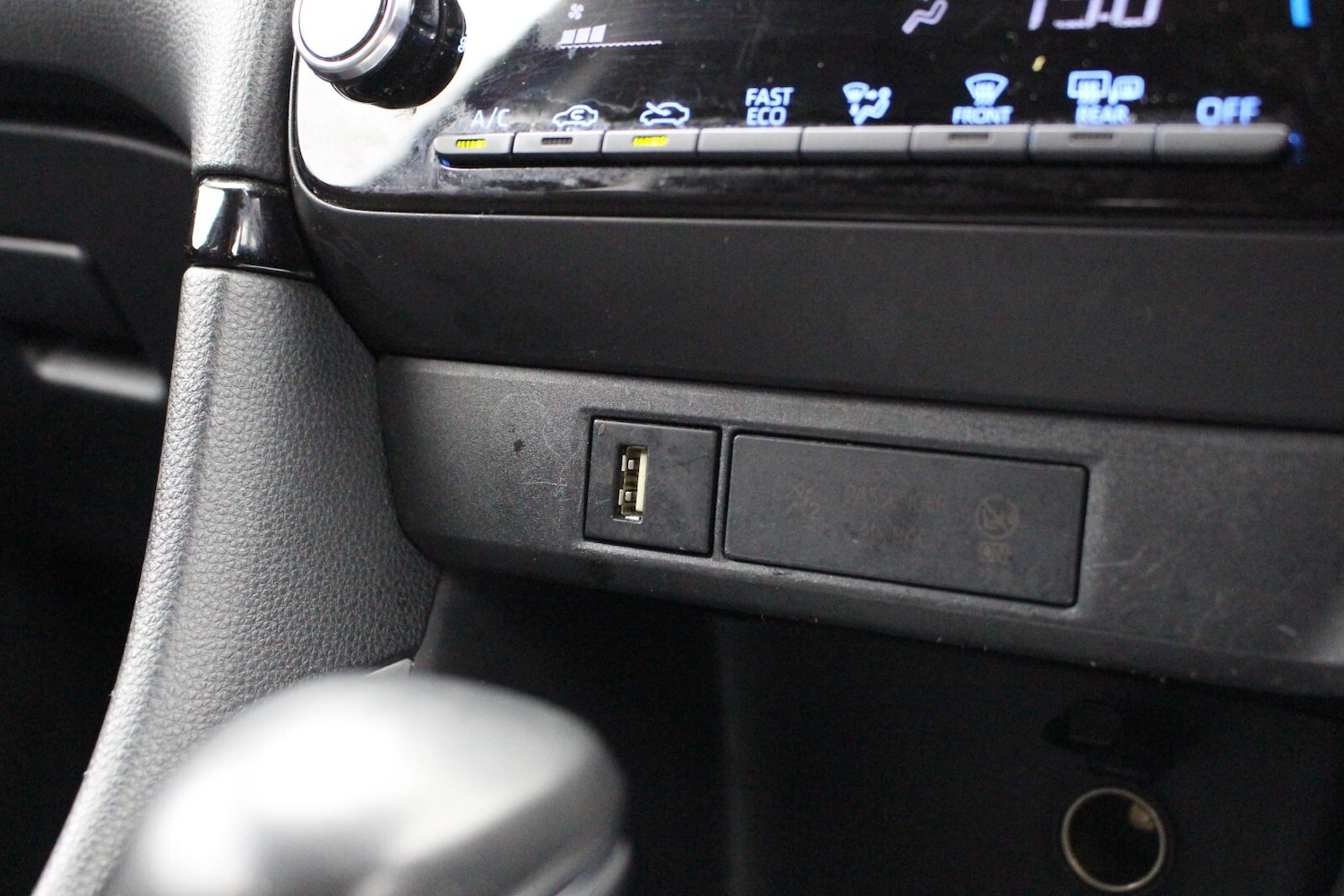 Used Toyota Yaris 2023 for sale - 76647831: Photo 19