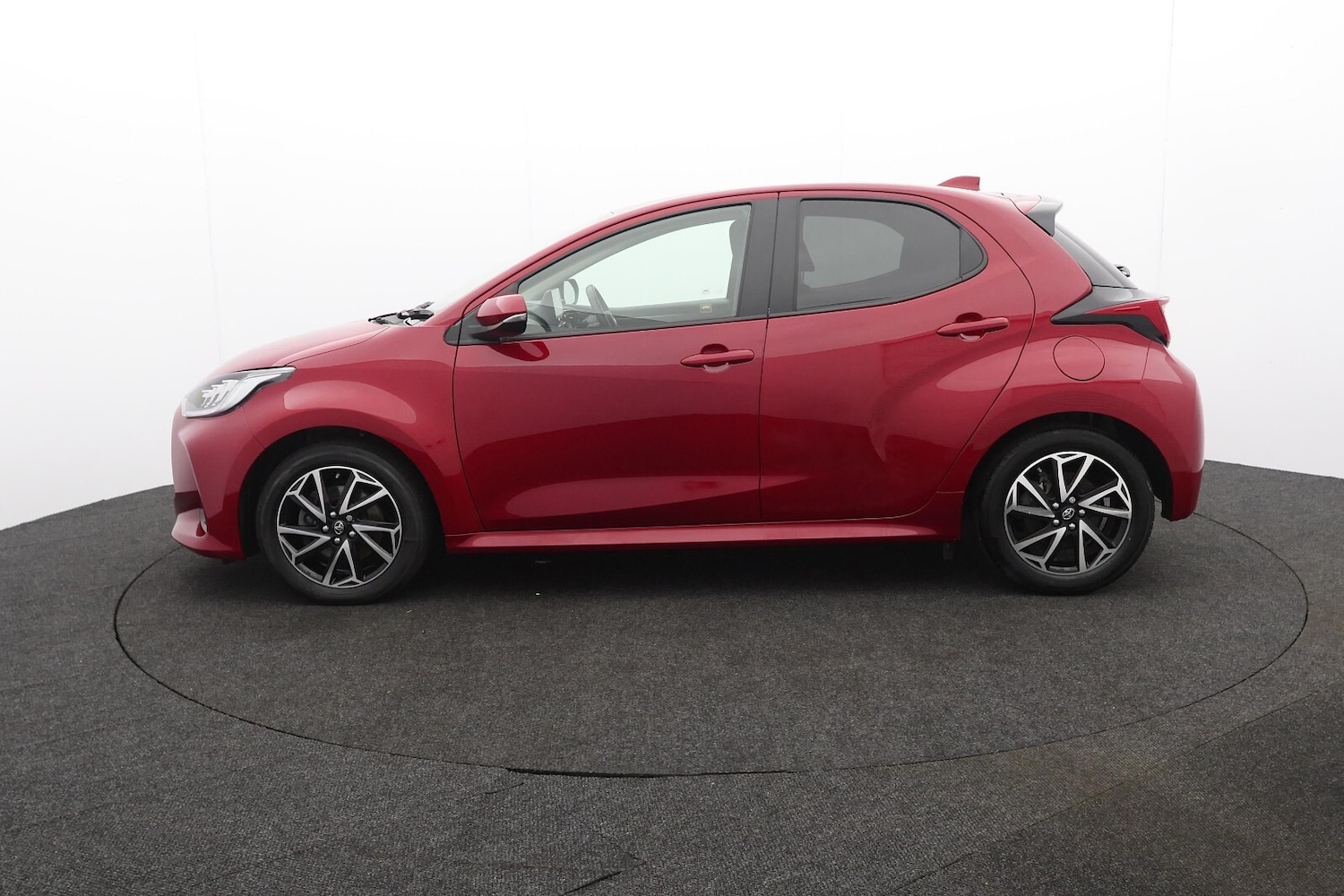 Used Toyota Yaris 2023 for sale - 76647831: Photo 31