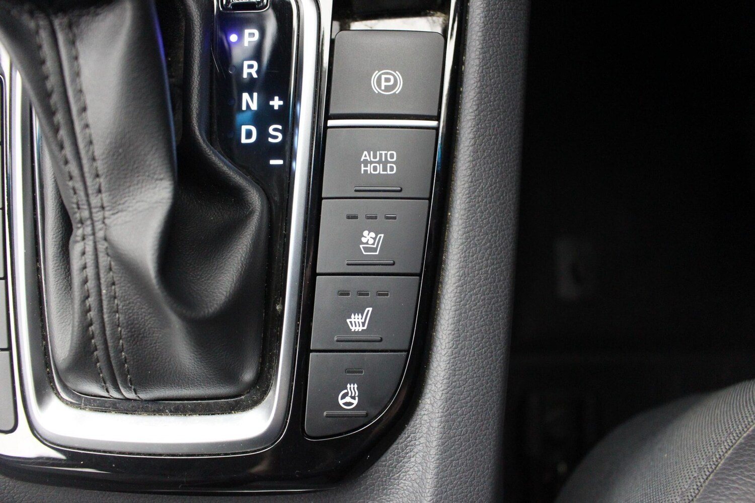 Used Hyundai IONIQ 2022 for sale - 76302253: Photo 16