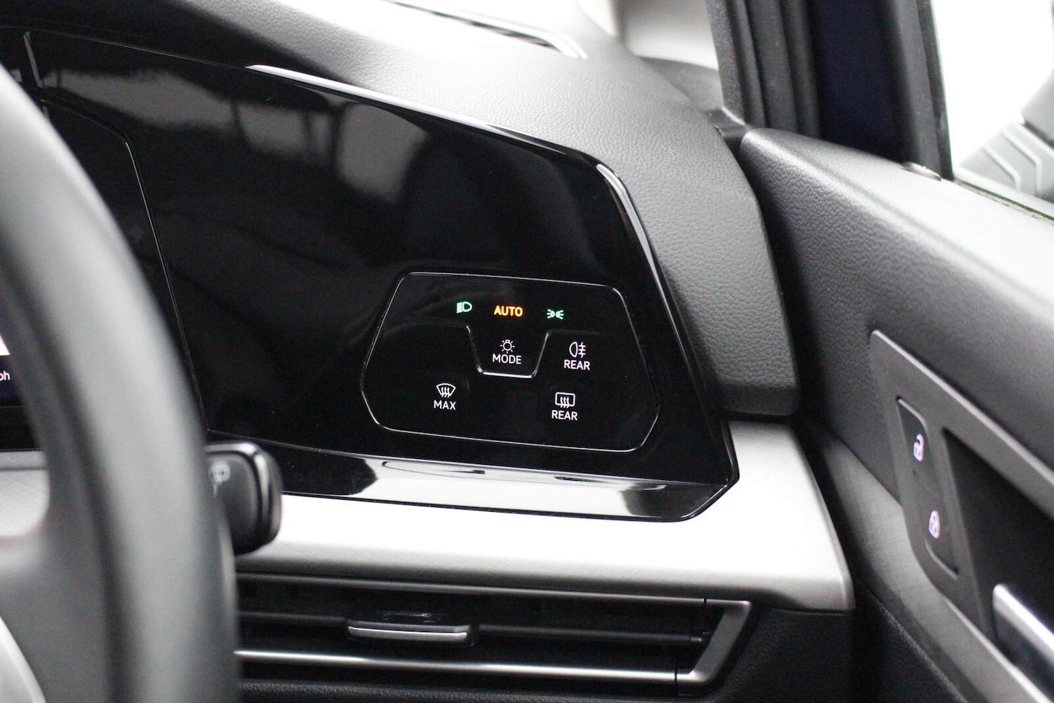 Used Volkswagen Golf 2023 for sale - 77293348: Photo 24