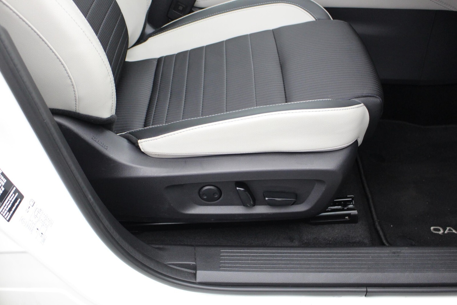 Used Nissan Qashqai 2022 for sale - 77063289: Photo 34