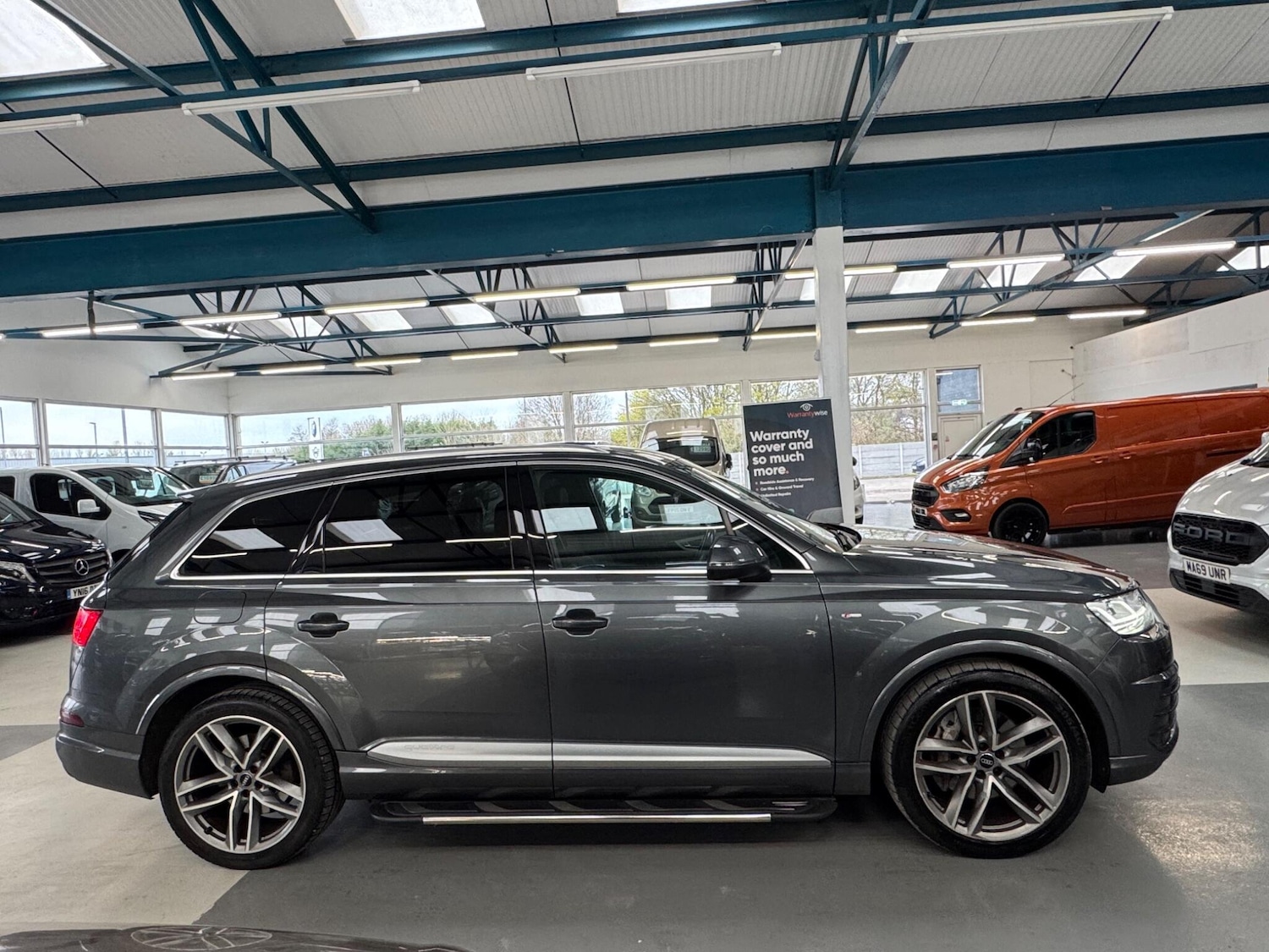 Used Audi Q7 for sale - 78100365: Photo 3