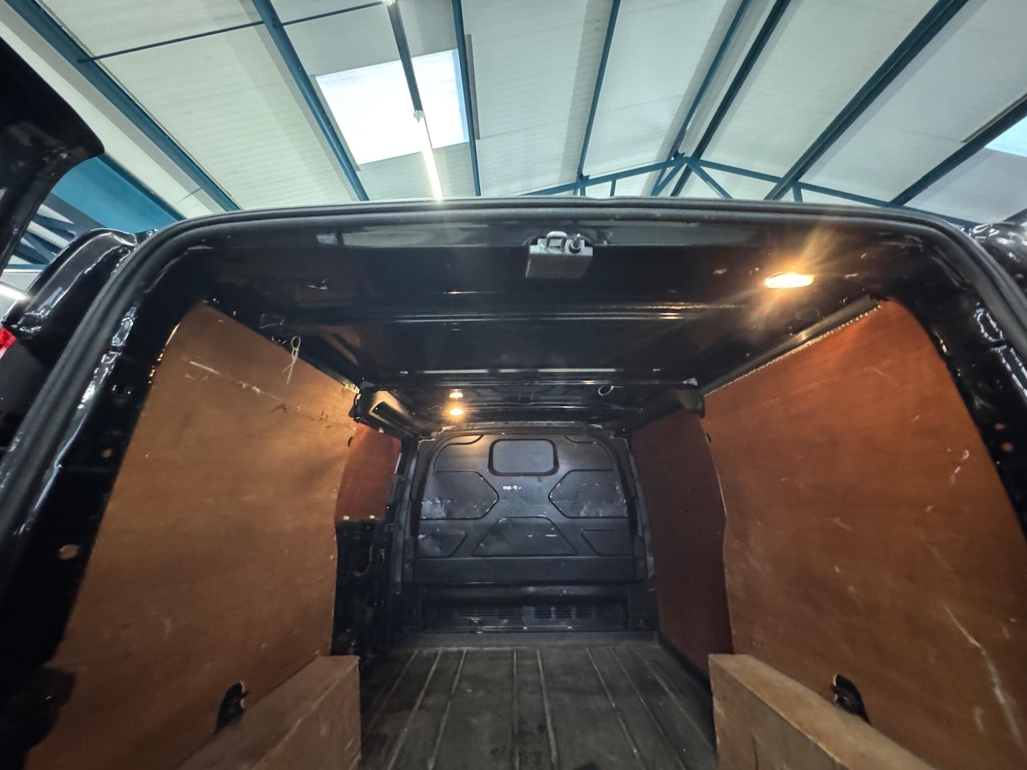 Used Ford Transit Custom 2016 for sale - 77364290: Photo 10