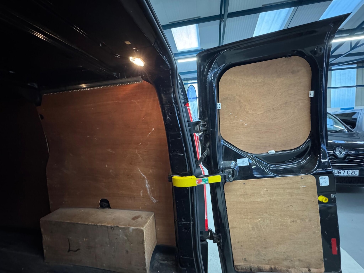 Used Ford Transit Custom 2016 for sale - 77364290: Photo 11