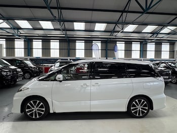 Used Toyota Estima 2024 for sale - 79532213: Photo