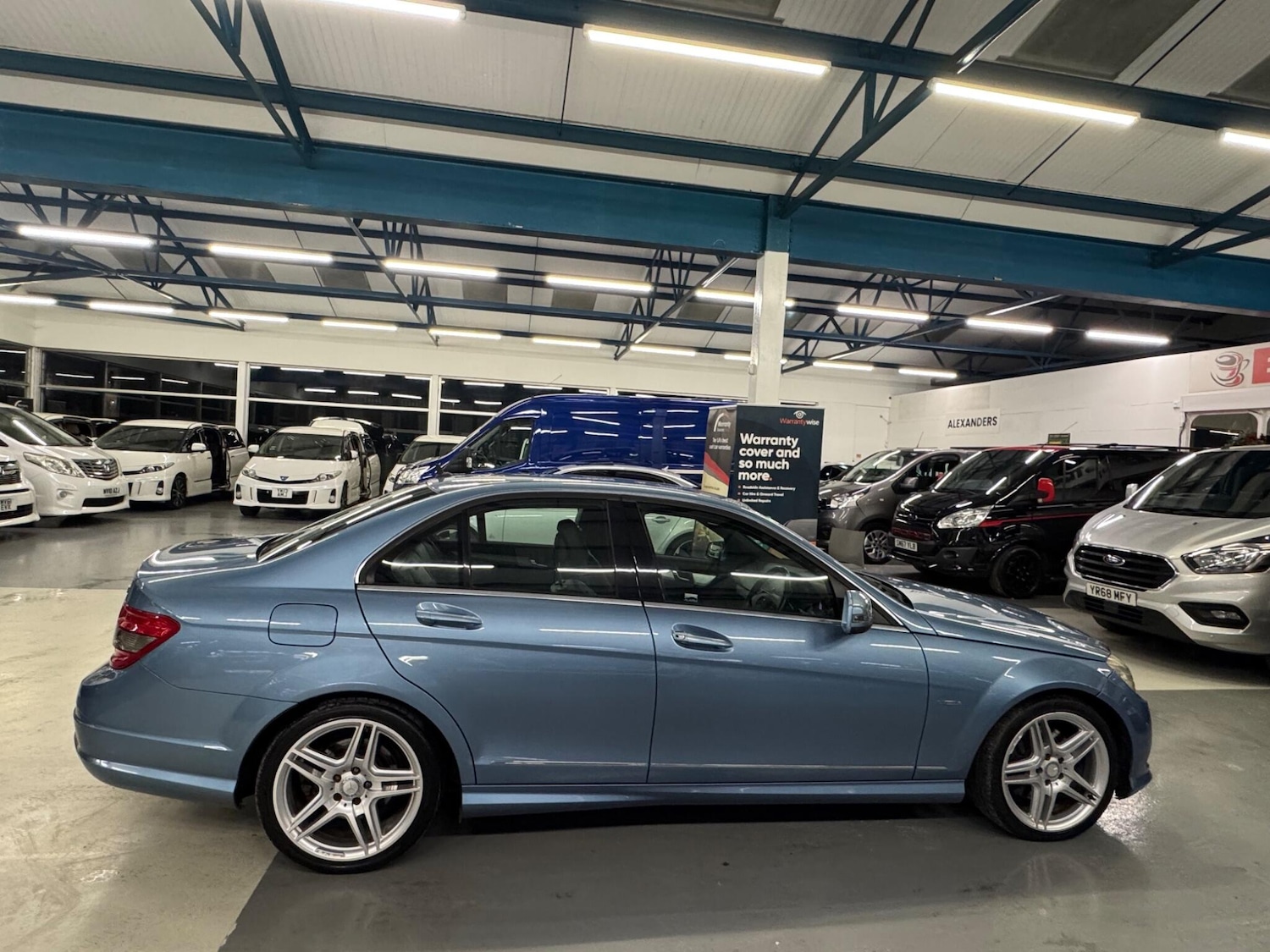 Used Mercedes-Benz C Class 2010 for sale - 77364339: Photo 7