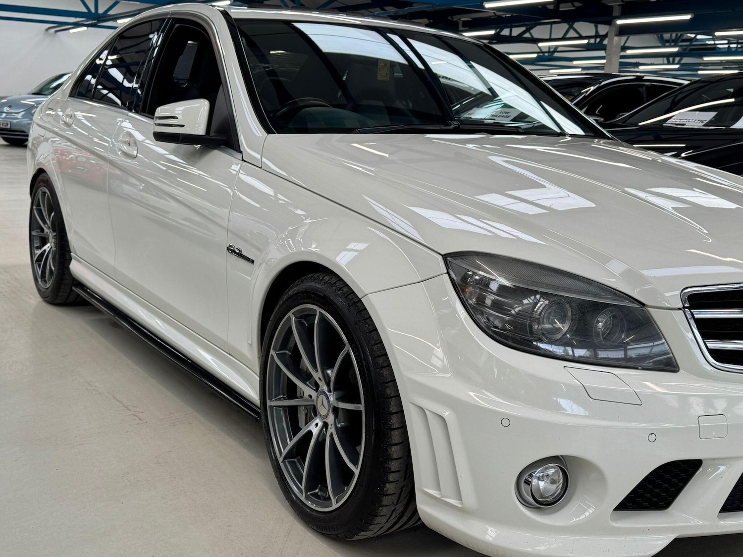 Used Mercedes-Benz C Class 2010 for sale - 77898401: Photo 1