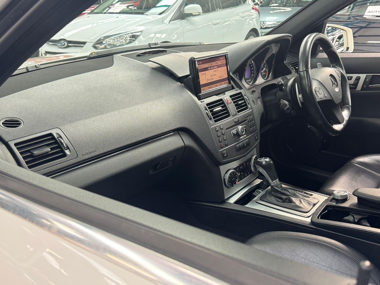 Used Mercedes-Benz C Class 2010 for sale - 77898401: Photo 18