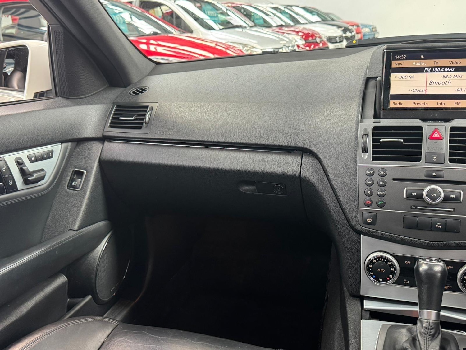 Used Mercedes-Benz C Class 2010 for sale - 77898401: Photo 20