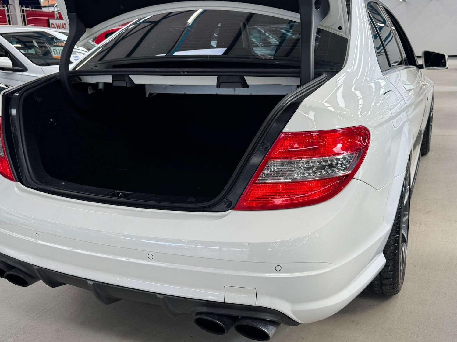 Used Mercedes-Benz C Class 2010 for sale - 77898401: Photo 38