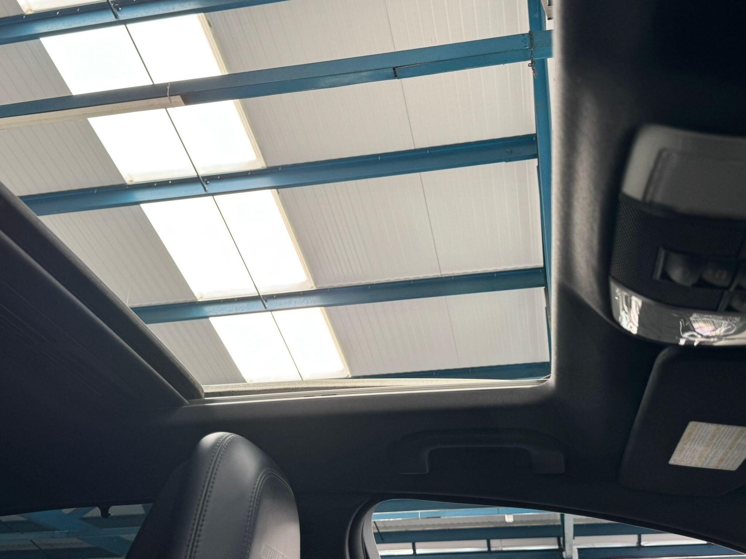 Used Mercedes-Benz C Class 2010 for sale - 77898401: Photo 44