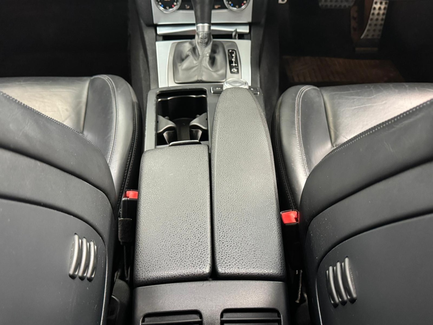 Used Mercedes-Benz C Class 2010 for sale - 77898401: Photo 46