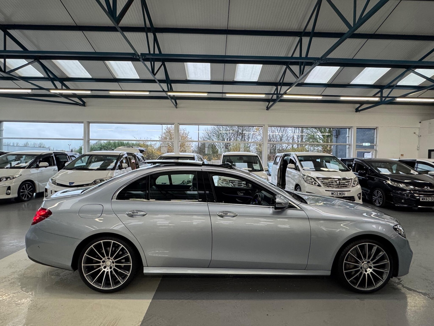 Used Mercedes-Benz E Class for sale - 77364287: Photo 14