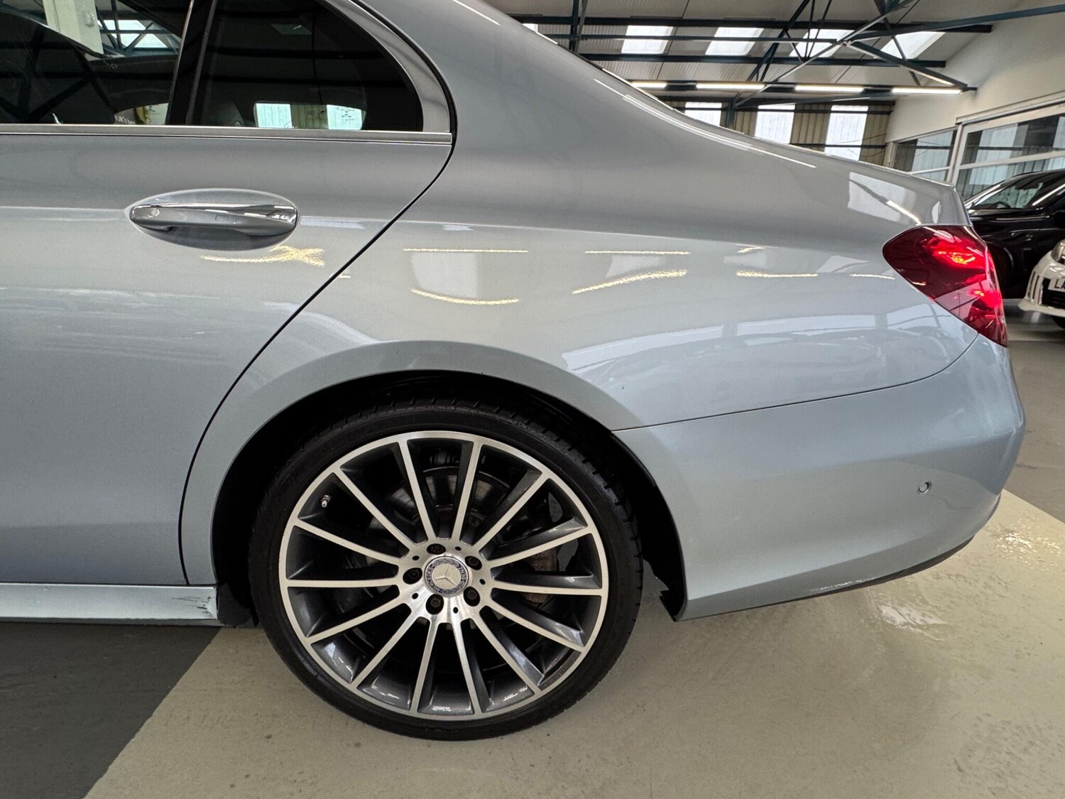 Used Mercedes-Benz E Class for sale - 77364287: Photo 27