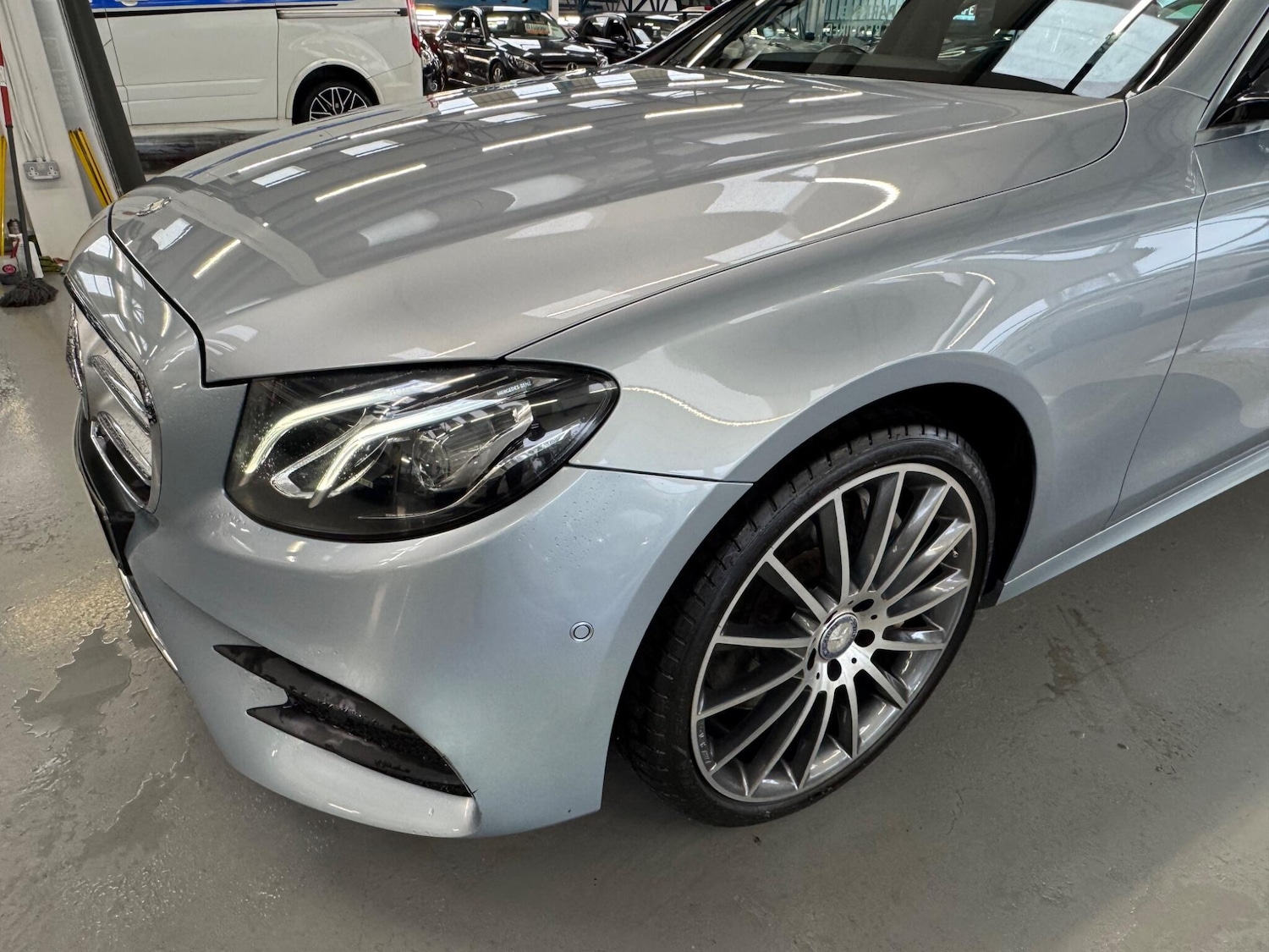 Used Mercedes-Benz E Class for sale - 77364287: Photo 8