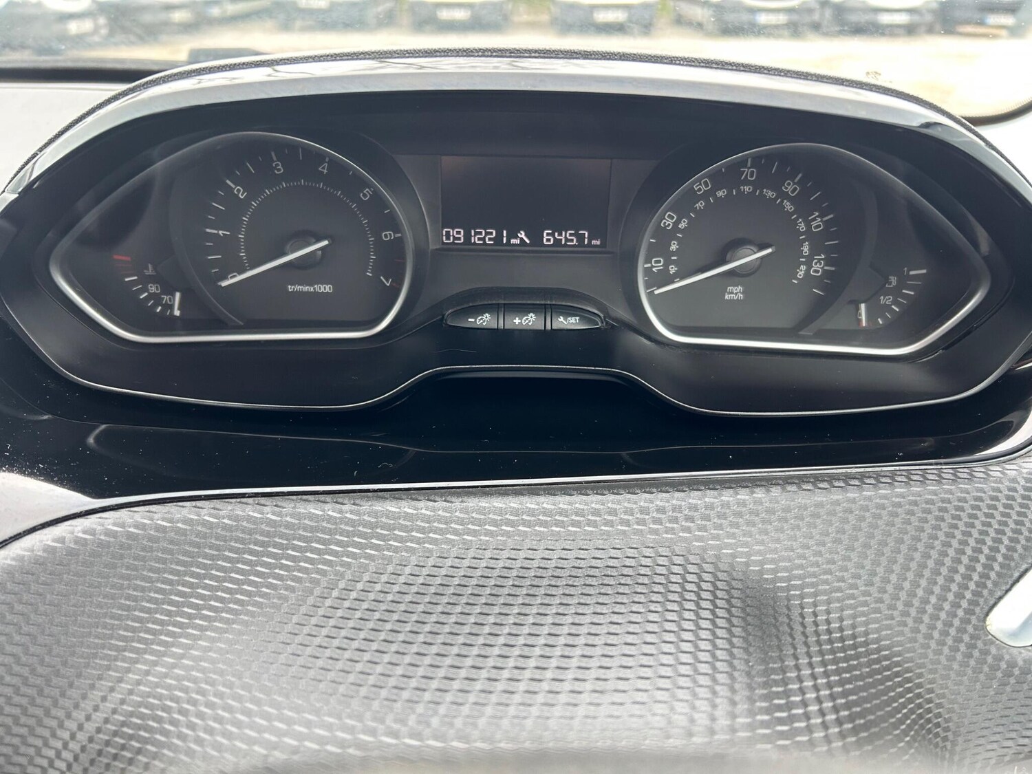 Used Peugeot 208 2015 for sale - 77559281: Photo 11