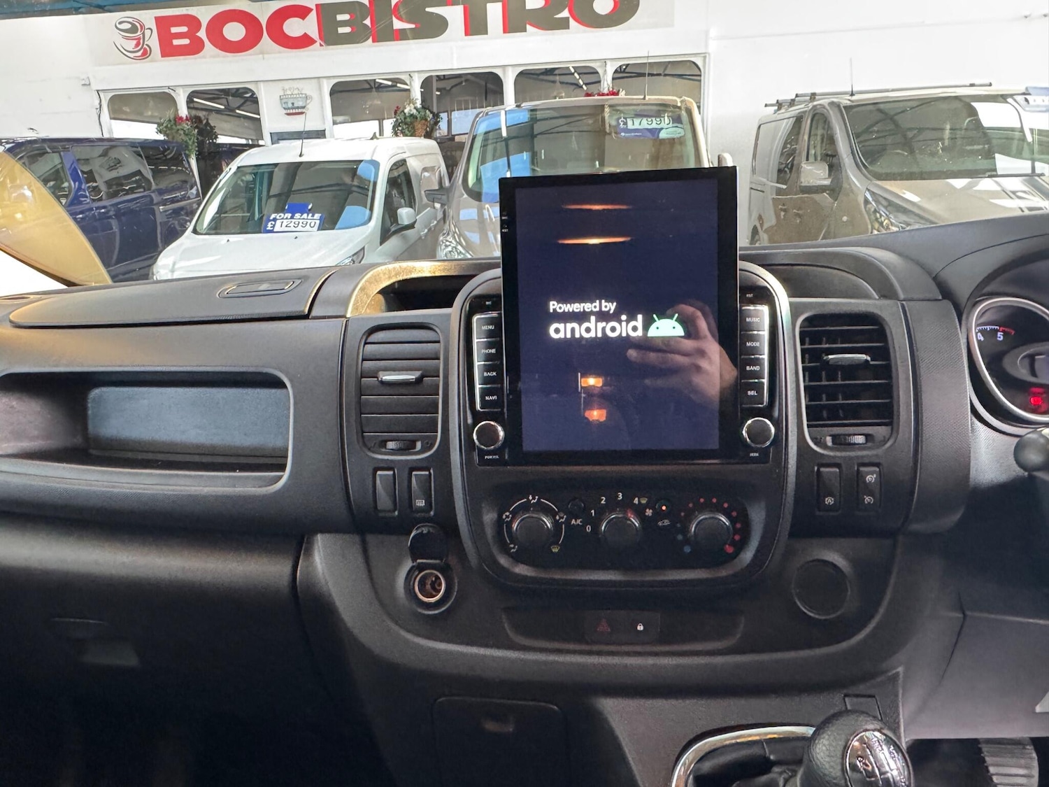 Used Vauxhall Vivaro 2016 for sale - 77364310: Photo 17